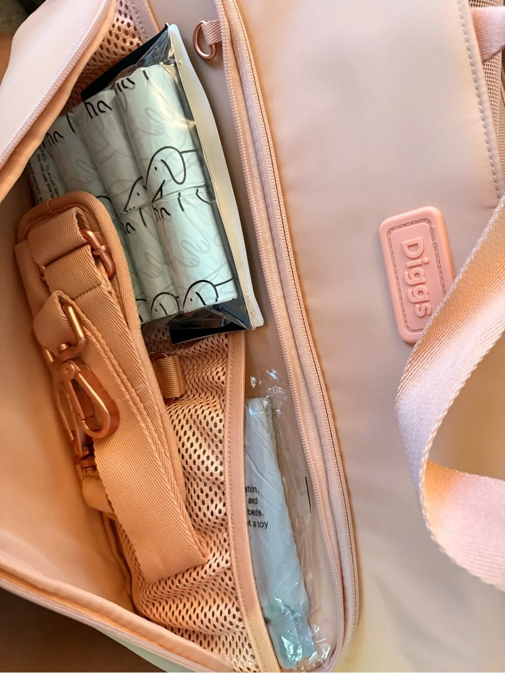 Soft Pink Pet Carrier Bag with Shoulder Strap